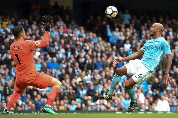 他的关注由 他的关注由